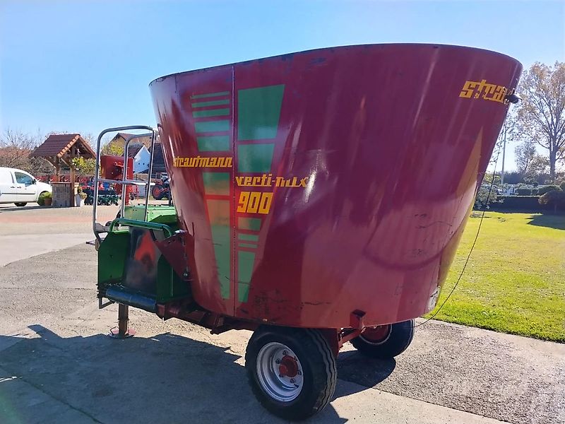 Strautmann VERTI MIX 900