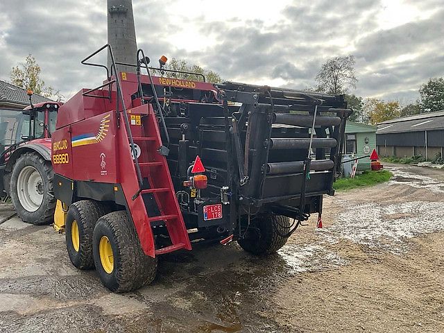 New Holland BB960RT