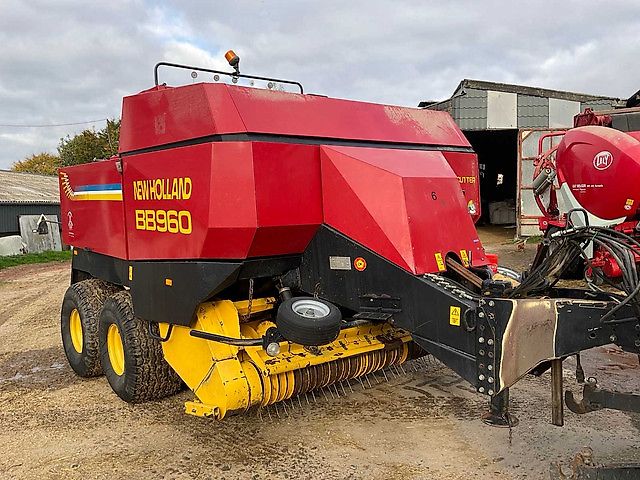 New Holland BB960RT