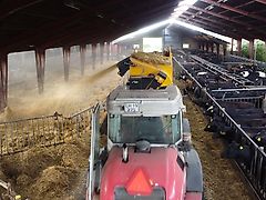 VDMJ Einstreumaschine WSB-A210V Wurfweite 20 Meter Hochleistungs Strohverteiler