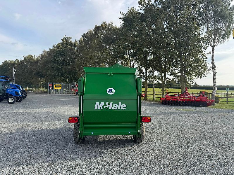 McHale NEW McHale C460 Bale Shredder/Feeder For Sale