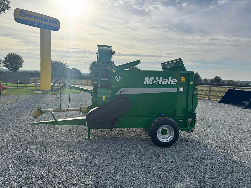 McHale NEW McHale C460 Bale Shredder/Feeder For Sale