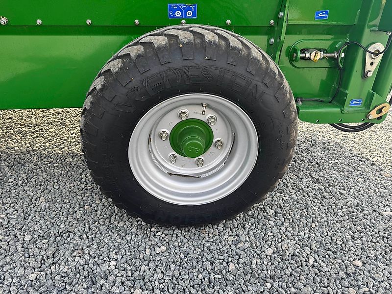 McHale NEW McHale C460 Bale Shredder/Feeder For Sale