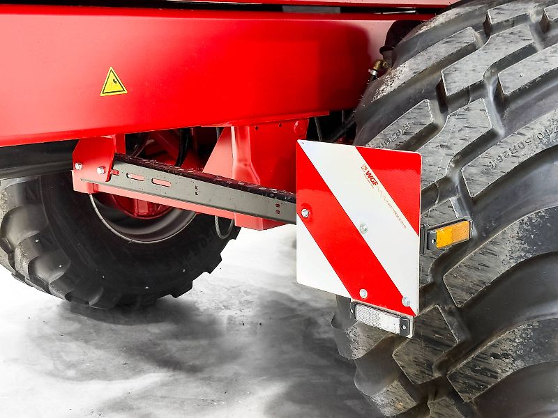 Krampe Big Body 900 (BB 900) 28 tons capacity, 46,1 m3, 3 axles, 80 cm extension, Made in Germany, premium trailer