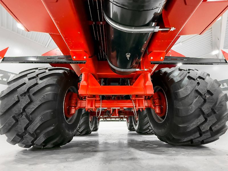 Krampe Big Body 900 (BB 900) 28 tons capacity, 46,1 m3, 3 axles, 80 cm extension, Made in Germany, premium trailer