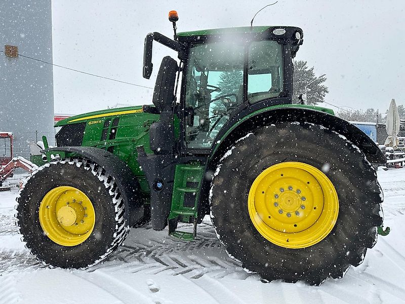 John Deere 6230 R
