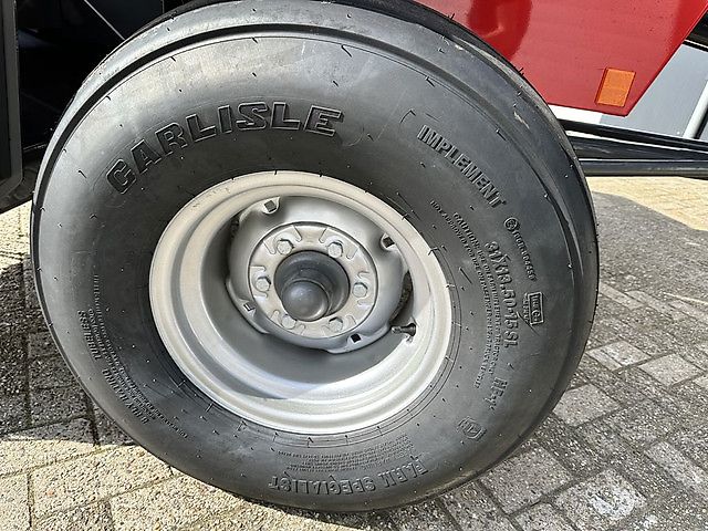 Massey Ferguson 1840