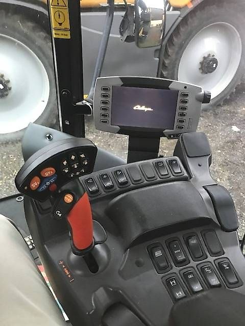 Challenger RoGator 655