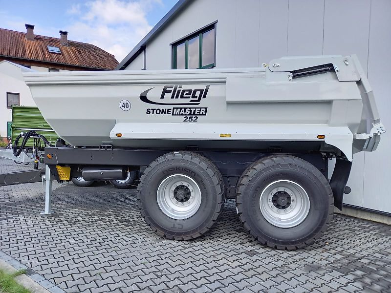 Fliegl Stone Master 252 Erdmulde Steinmulde