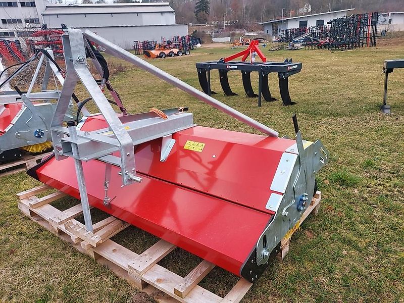 Westermann Kehrmaschine Optimal 2300 Heckanbau