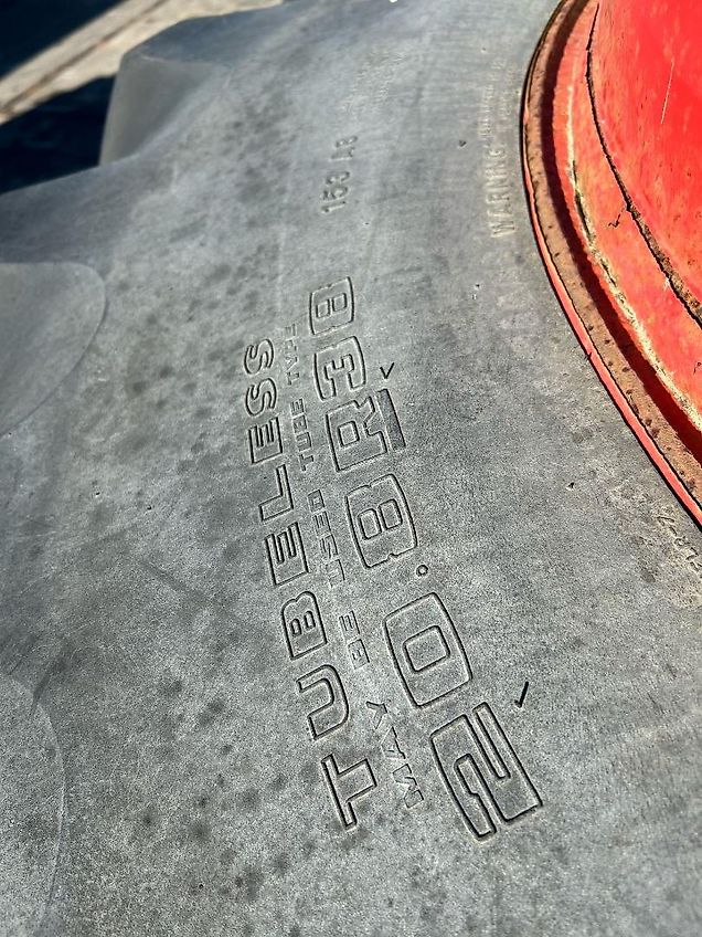 Goodyear 20.8R38 Dubbelwielen incl. haken!