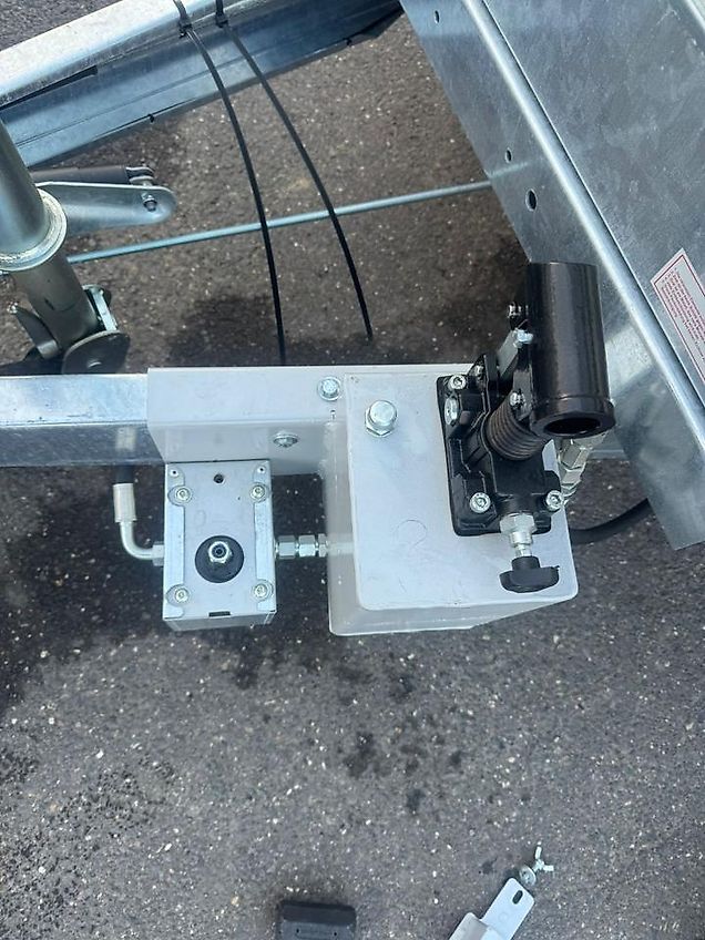 Neptun Rückwärtskipper 1300kg Akkuschrauberpumpe 40cm Aufsatz