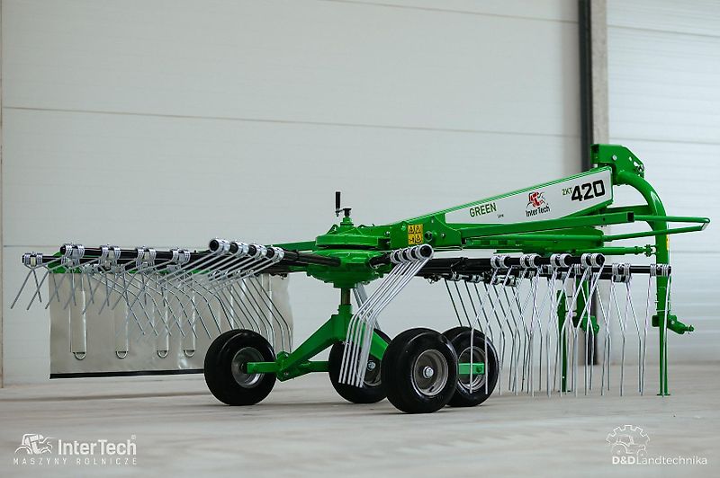 D&D Landtechnika Kreiselschwader / Schwader 4,2m Arbeitsbreite