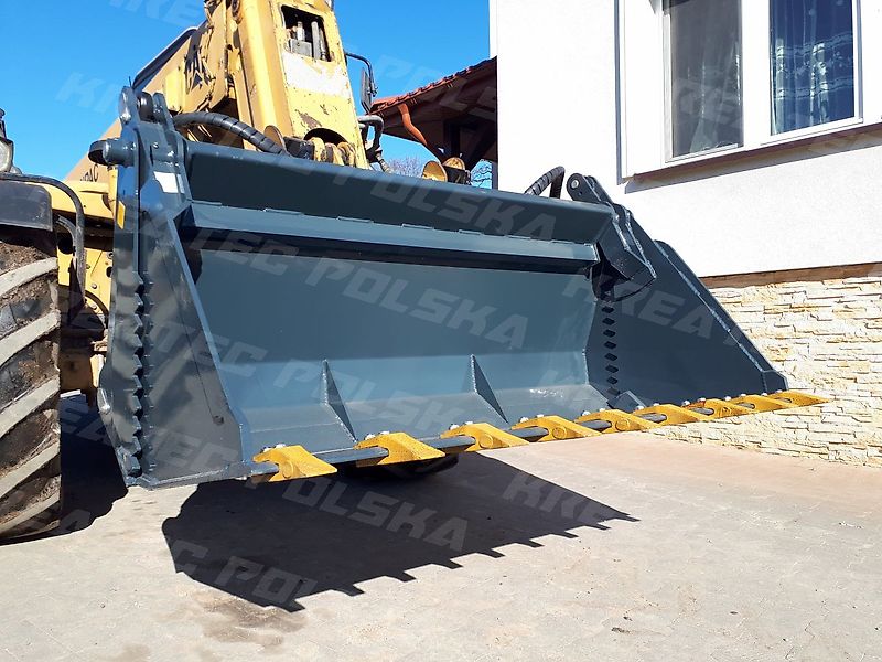 KREATEC Schaufel 4in1/Klappschaufel Modell M 1,2m mit Hardox 500