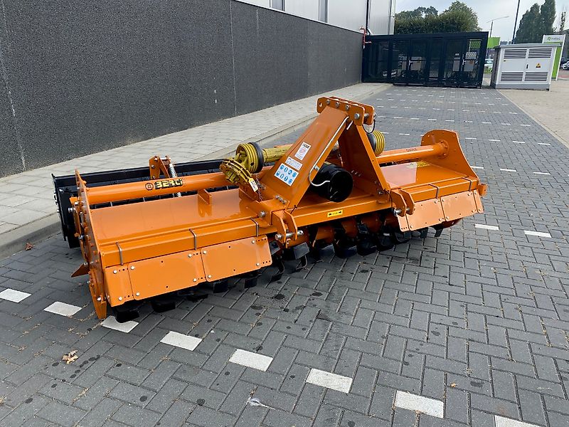 Berti Giove 280 + Pakker Roller