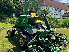 John Deere Terrain Cut 9009A