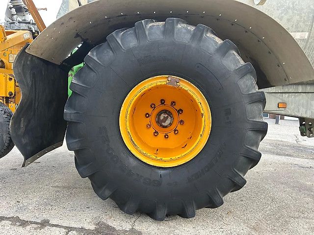 Joskin Cobra 10 m3 + Bouwlandbemester vacuumtank mesttank