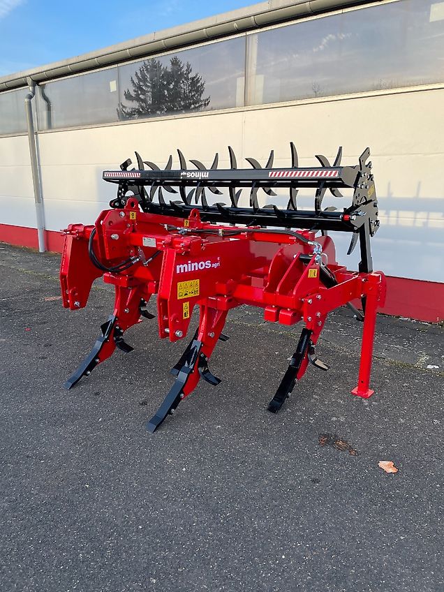 Minos Agri Untergrundlockerer mit Drehrechen GB 5