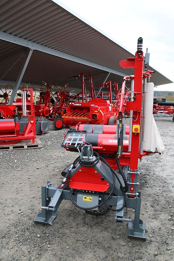 Unia FALA E Rundballen-Wickelgerät