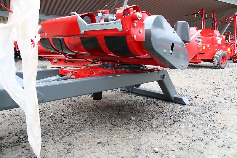 Unia FALA E Rundballen-Wickelgerät