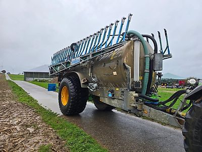 Joskin Modulo 2 + 15 Meter Bomech + Güllegrubber