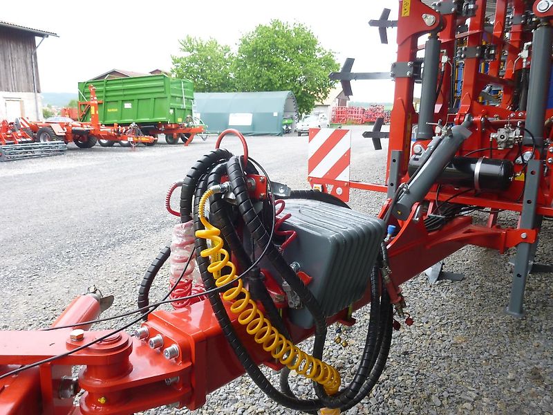 Unia Cross HP 6 vierbalkiger Flügelschargrubber Doppel U-Walze Auslösekraft 560kg