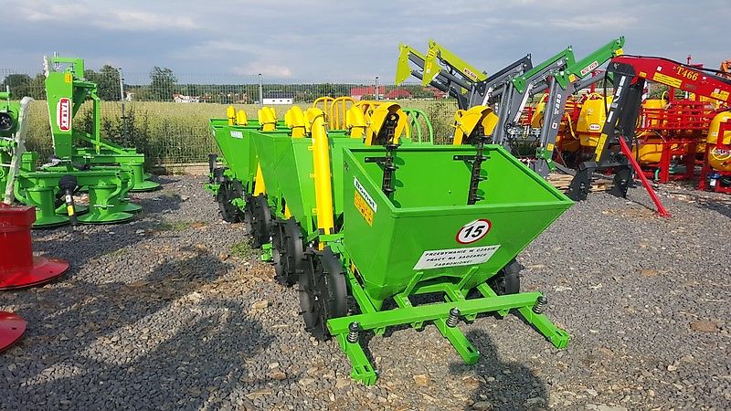 Top-Agro Best Qualitat Kartoffelpflanzmaschinen - 2-reihige Legemaschine S239 / S239/1