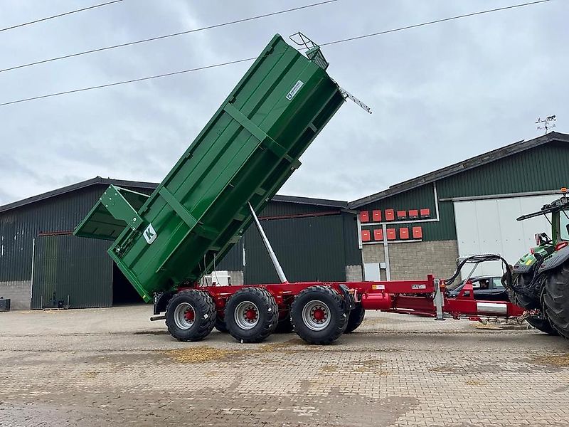 Kröger MUK402. Zentralachs-Muldenkippanhänger 31 Tonnen