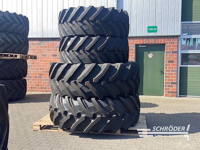 Trelleborg VF600/70 R30 + VF710/70 R42