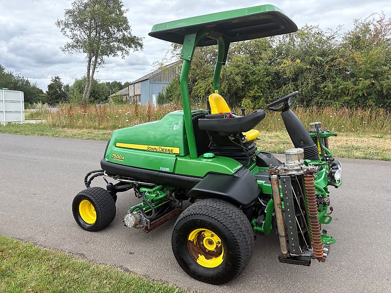 John Deere 7500AE