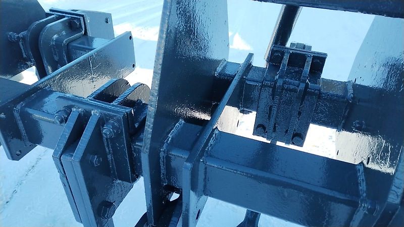 Lemken Frontgrubber 3 m Heckgrubber mit höhenverstellbaren Stützrädern Vorbaugrubber mit Zapfwellenanbaubock kein Amazone Tl mit 8 Grubberstilen geschraubt montiert 2 balkiger Kurzgrubber 3 m Arbeitsbreite