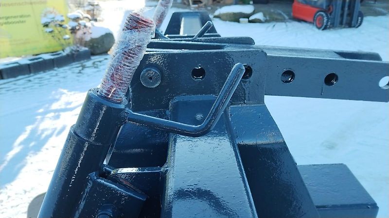 Lemken Frontgrubber 3 m Heckgrubber mit höhenverstellbaren Stützrädern Vorbaugrubber mit Zapfwellenanbaubock kein Amazone Tl mit 8 Grubberstilen geschraubt montiert 2 balkiger Kurzgrubber 3 m Arbeitsbreite