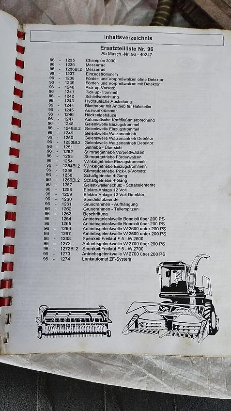 Kemper Kemper Champion 3000 Anbauhäcksler mit Halmteiler beidseitig Frontanbau Ideal für Systemfahrzeuge Claas Xerion