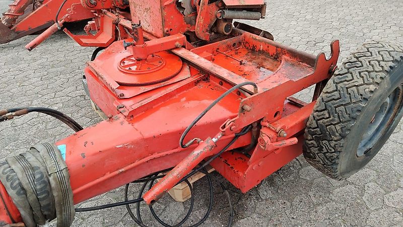 Kemper Kemper Champion 3000 Anbauhäcksler mit Halmteiler beidseitig Frontanbau Ideal für Systemfahrzeuge Claas Xerion