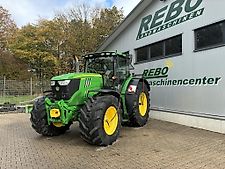 John Deere 6215R