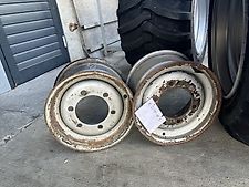 2x 6-Loch Felgen 9.00x15.3 ET80