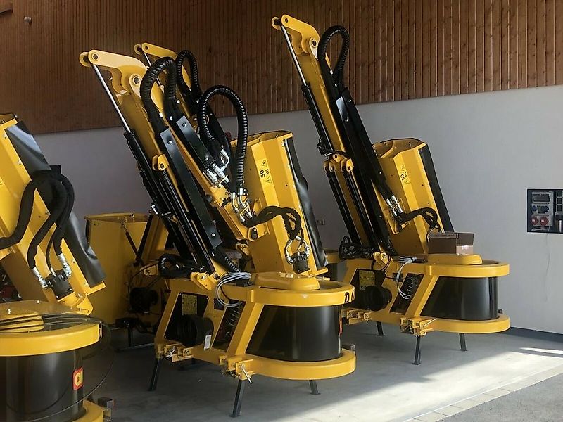 Omarv Böschungsmulcher Auslegemulcher Schlegelmulcher Mulcher