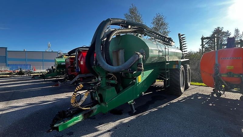 Hardi COMMANDER 2800 TWIN 28M