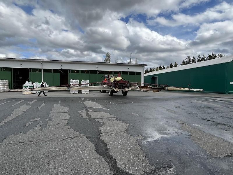 Hardi 4200/24 COMMANDER TWIN