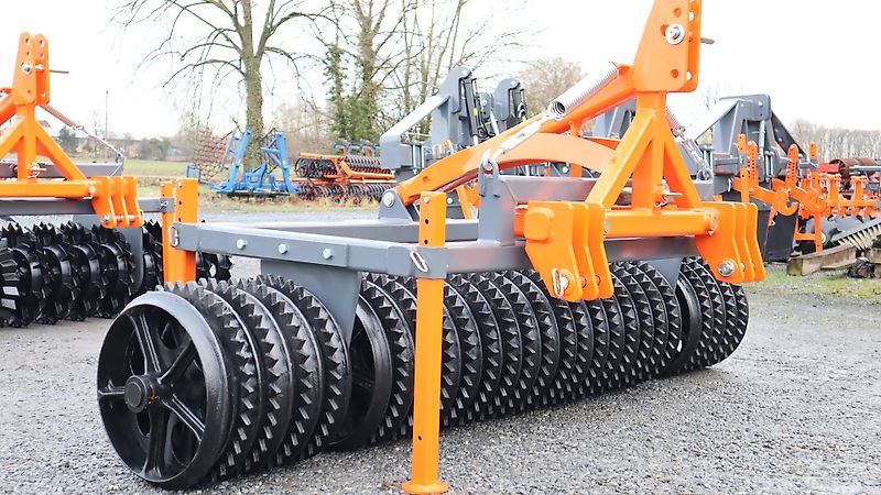 AgroXX MAXXIMUS - CAMBRIDGE FRONTPACKER--3.0 m mit Lenkbock - 525mm Ringe--