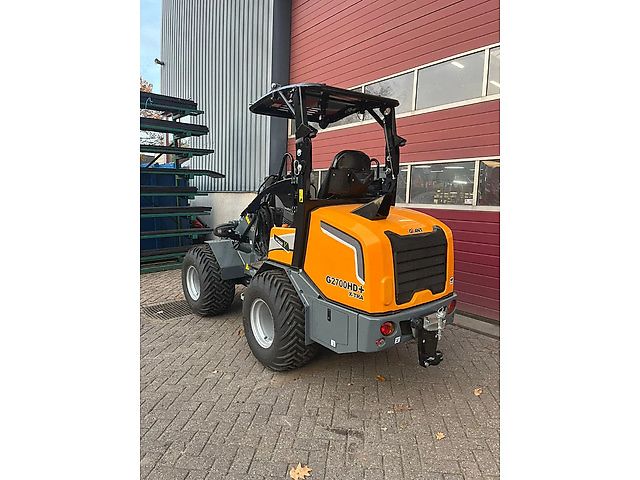 Giant G2700 X-TRA HD+