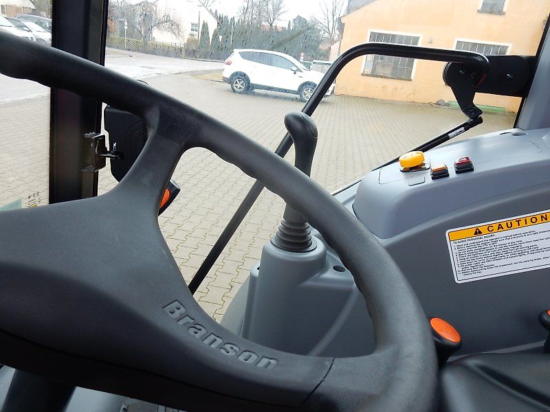 Branson 6225C 58PS Allrad-Kabinenschlepper