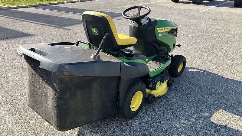 John Deere X167R