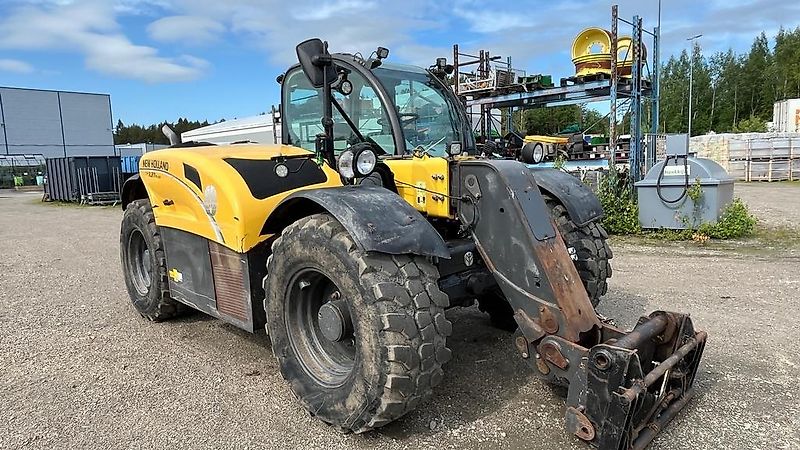 New Holland TH 7,37 PLUS