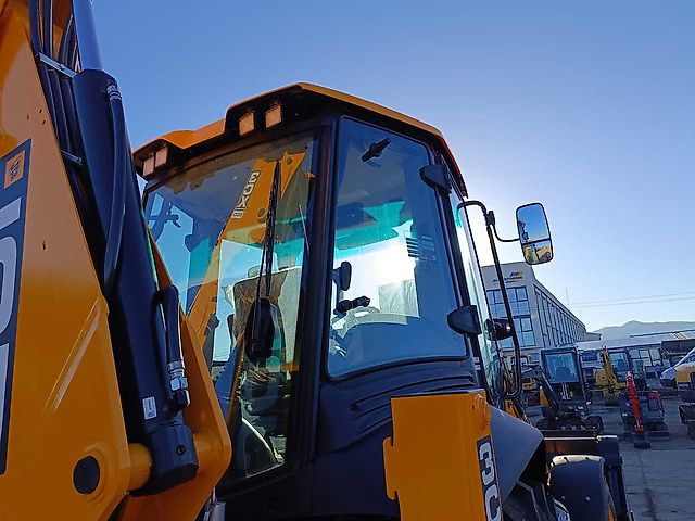 JCB 3CX