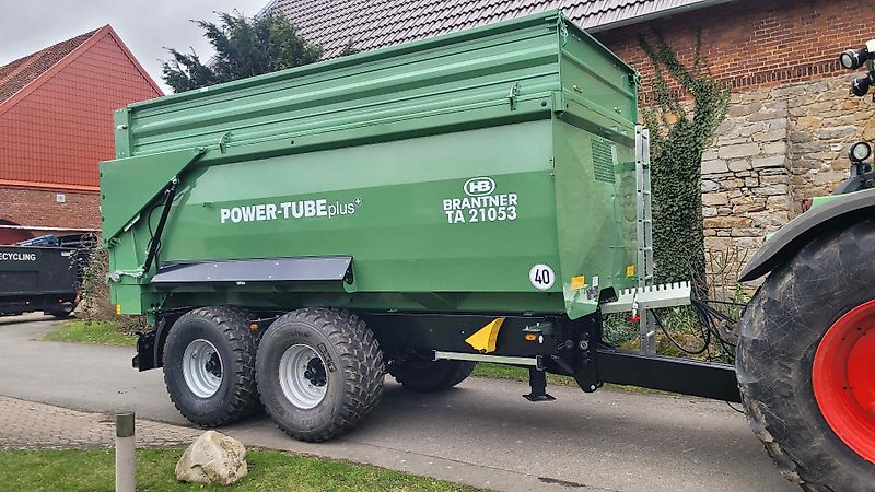 Brantner TA 20053 PowerTube mi 18 / 26m³ + 3 to K80 Anhängung = 21 to + abklappbare 600er Aufsatzwände + 560/60 R 22.5 NEU BKT 693 M 165 D + 2x Sichtfenster mit Plexiglas + LED