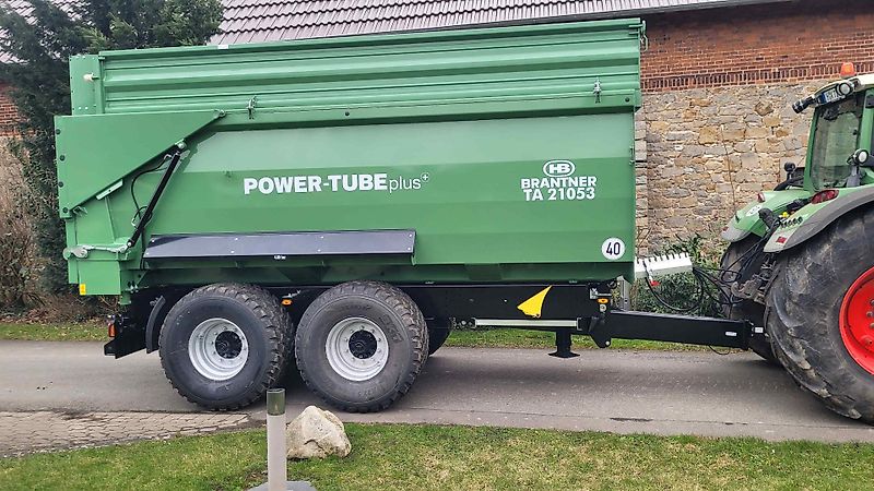 Brantner TA 20053 PowerTube mi 18 / 26m³ + 3 to K80 Anhängung = 21 to + abklappbare 600er Aufsatzwände + 560/60 R 22.5 NEU BKT 693 M 165 D + 2x Sichtfenster mit Plexiglas + LED