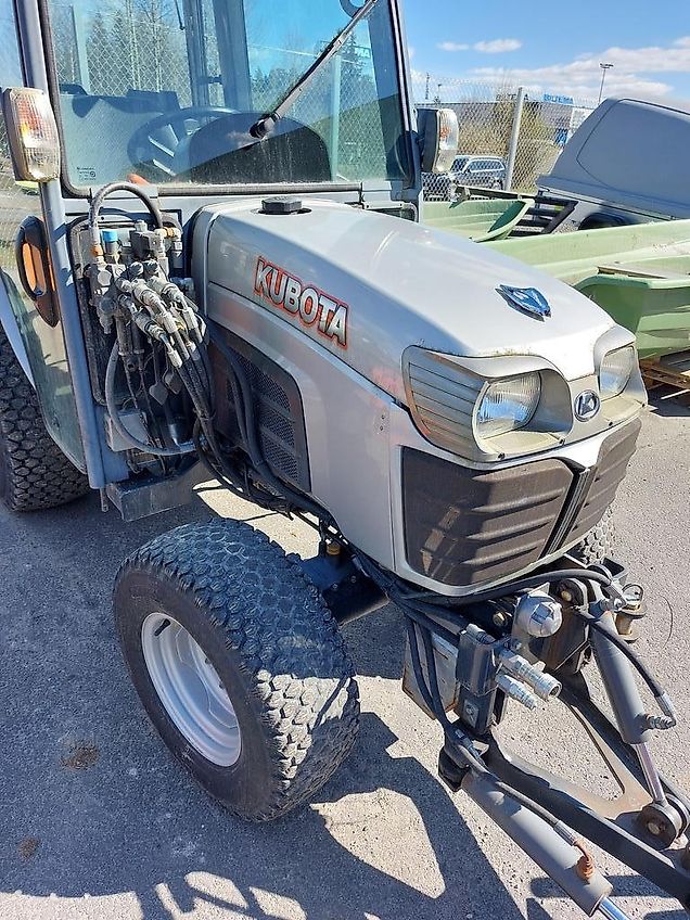Kubota B2530