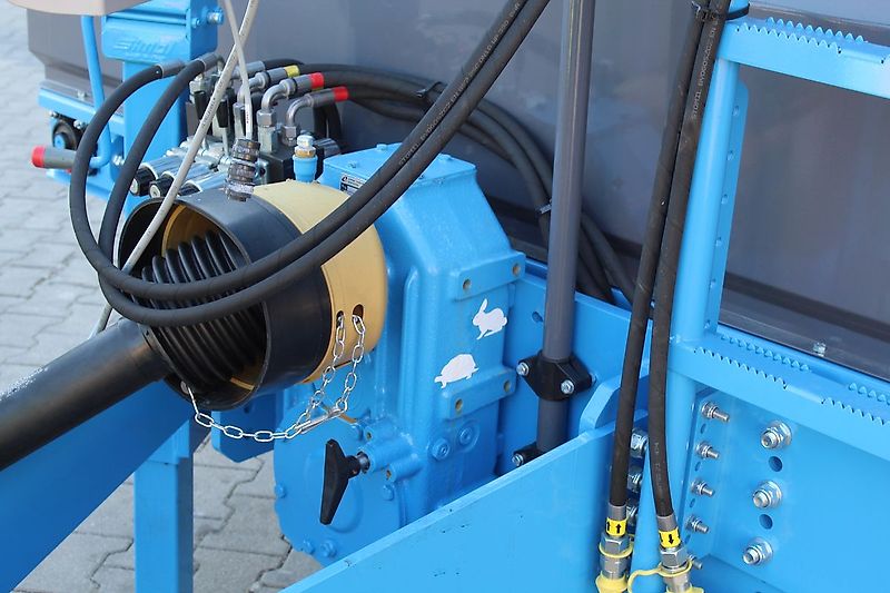 Euromilk Futtermischwagen Rino FX 900 Compact