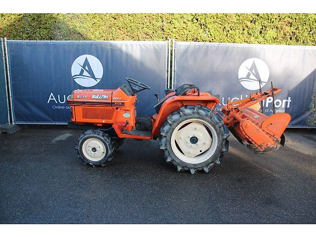 Kubota B1-17 Bulltra